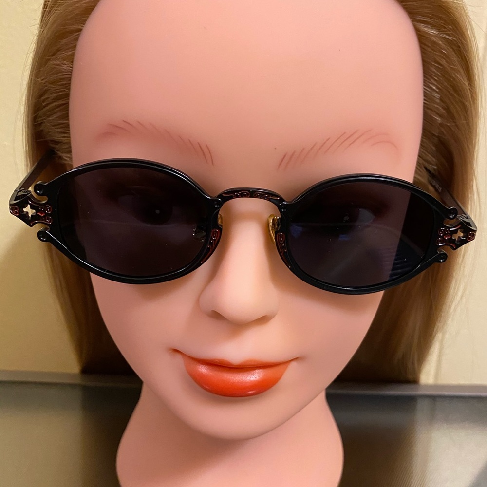 (UNISEX) All Black Jurassic Sunglasses